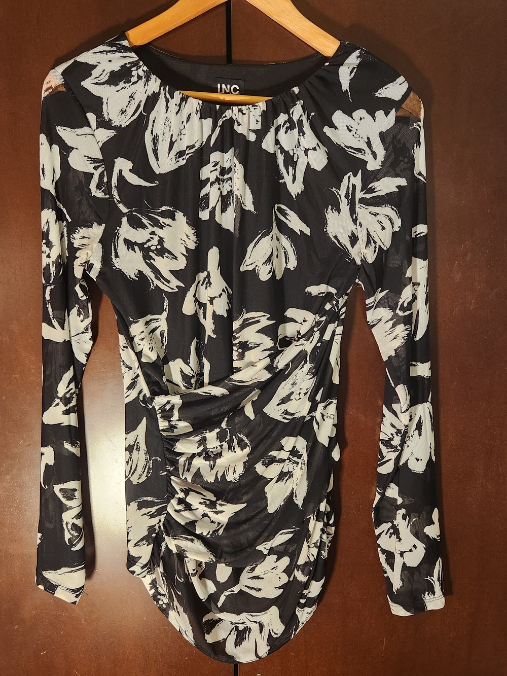 INC International Concepts Black and White Floral Ruched Long Sleeve Dress